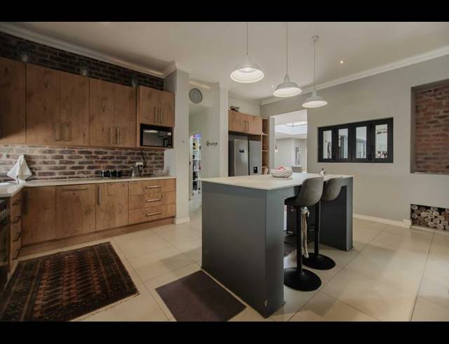 3 BEDROOM HOUSE FOR SALE IN COPPERLEAF ESTATE